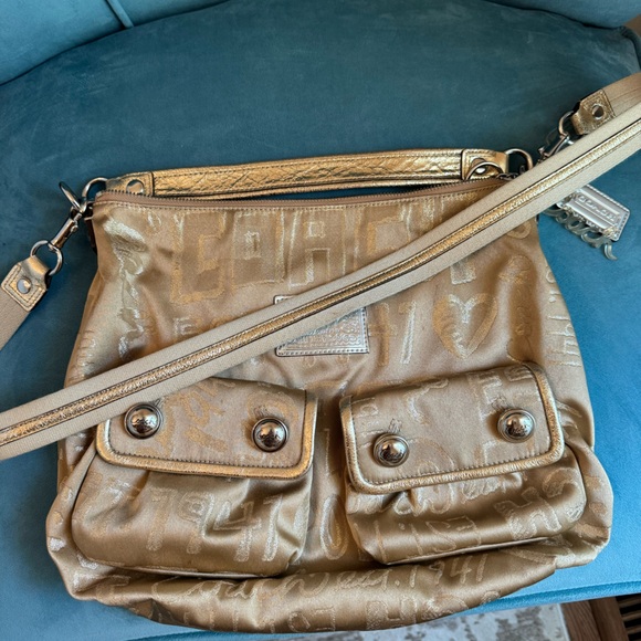 Coach Poppy Storypatch Hobo Swing Bag - Picture 5 of 9